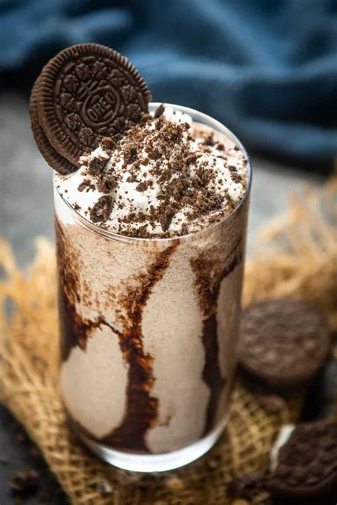 Oreo Milkshake Recipe Step By Step Video Whiskaffair