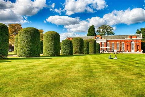 Best Parks And Gardens In London To Visit In Summer Met Coaches