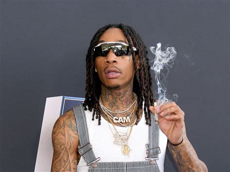 Young khalifa is part of a generation of new rappers, along with drake, kid cudi and others, who came up through internet mixtapes. Wiz Khalifa Teams With Genius For Interactive Concert — With Several Catches | HipHopDX