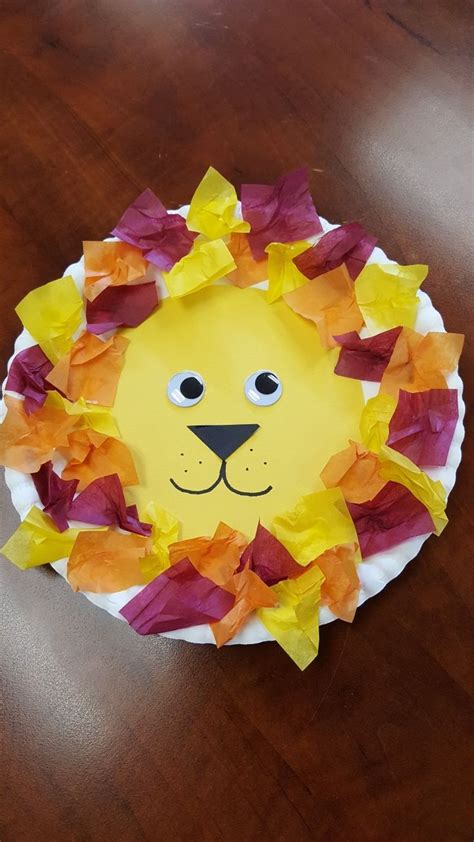Paper Plate Lion With Tissue Paper Mane Preschool Arts And Crafts
