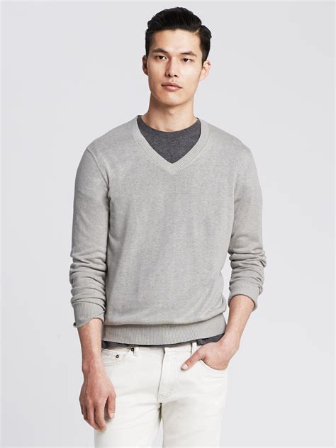 Silklinen Vee Pullover Banana Republic