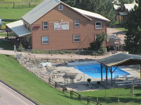 Situated in hill city, this cabin is within 3 mi (5 km) of south dakota state railroad museum, teddy bear town, and museum @ black hills institute. Black Hills Cabins & Motel at Quail's Crossing