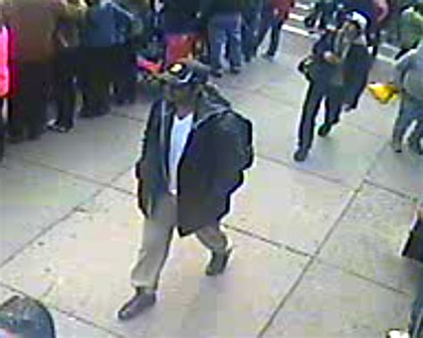 Fbi Releases Photos Of Boston Marathon Bombing Suspects Globalnewsca