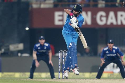 India Vs England 1st T20 Live Score Hosts Batting First In Series Opener