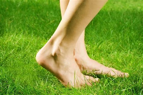 walking barefoot on grass 6 benefits women fitness org