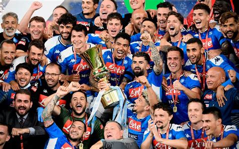 Check coppa italia 2020/2021 page and find many useful statistics with chart. Napoli Juve, la premiazione della finale di Coppa Italia ...