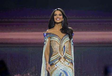 Las Reinas Top 5 Del Miss Universo Impactan En Traje De Baño Y De Gala