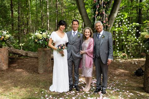 Check Out Photos Of Cassie And Sams Wedding From Hallmark Channels