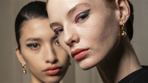 18 Standout Beauty Trends From The Fall 2020 Shows Fashionista