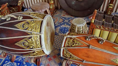 Instrumento Musical Tradicional Del Javanés Indonesio La Música