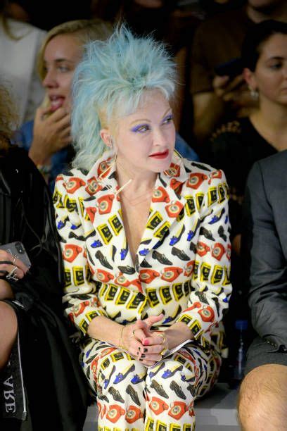 Cyndi Lauper Photos And Premium High Res Pictures In 2022 Cyndi