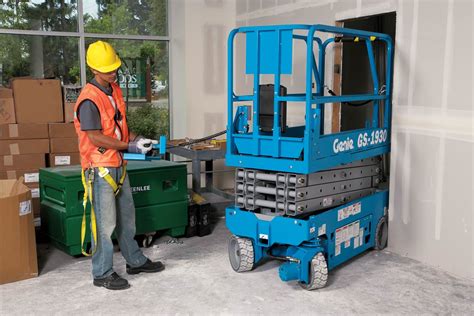 Genie® Gs™ 1932 And Gs 1932 E Drive Scissor Lift