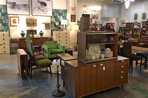 Two Vintage Pop Up Shops Are Coming To Town Chicago Magazine