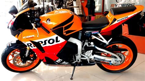 The vehicle's current condition may mean that a feature described below is no longer available on the. HONDA CBR600RR REPSOL 2018 IMPORT FULL REVIEW & SOUND TEST ...