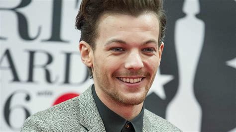Louis Tomlinson Off The Hook In The Airport Violence Case! | Celebrity ...