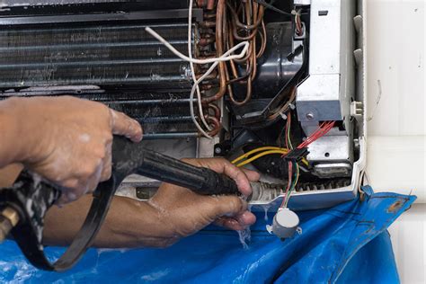 A low power supply from the campground will keep your rv air conditioner from blowing cool air, especially when you try to run all the units at the same time. Air Conditioner Repair Callaway FL (850) 832-7653