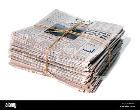 Couper La Pile De Journaux Banque D Image Et Photos Alamy