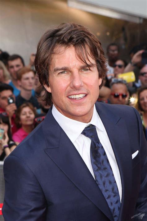 Download Tom Cruise 2021 Red Carpet Picture
