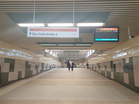 Metroul Din Drumul Taberei S A Deschis Marți La 9 Ani De La începerea