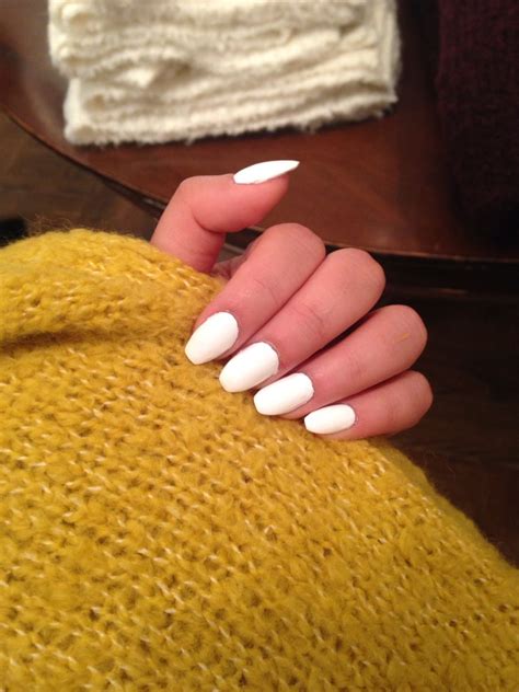 Dots looks like an ordinary fountain pen, a rod of each ends with the round metal tip. short white coffin nails | nails | Pinterest | White ...