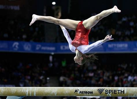 Zsófia kovács (born 6 april 2000) is a hungarian artistic gymnast who competed at the 2016 summer olympics. Torna Eb: káprázatos ezüstérem, Kovács Zsófia 2 ...