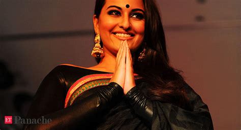 Sonakshi Tweets Apology To Delhi Harassment Accused The Economic Times