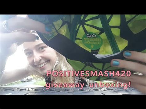 Iwon The Positive Smash Grass City Giveaway Prize Unboxing Youtube