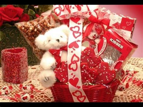 Fun to celebrate, difficult to shop for. Valentine's Day Gifts For Your Girlfriend | Valentine's ...