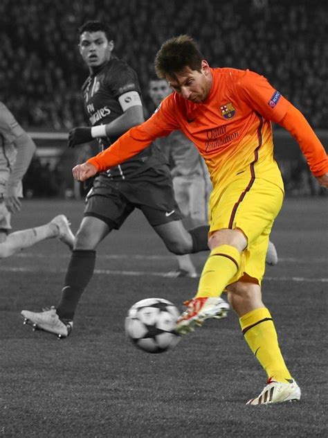 Barcelona say lionel messi is leaving and psg are in talks to sign him. Messi marcant el primer gol contra el PSG (With images ...