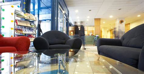 Die zwei häuser vom don bosco befinden sich im lichten bergföhrenwald an ruhiger und dennoch zentraler lage in der ferienregion lenzerheide. Don Bosco