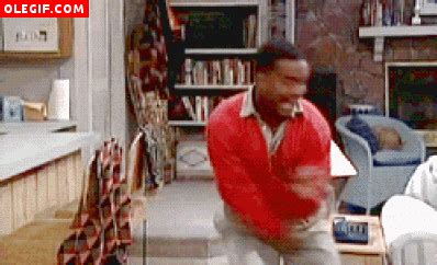 It took me an hour and a half to finish it. GIF: Carlton bailando (El Príncipe de Bel Air) (Gif #224)