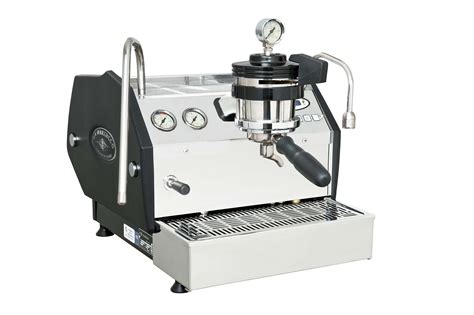 Years of research and development yielded the creation of a yet another standard setting espresso machine: GS3 | La Marzocco | Espressomaschine, Espresso ...