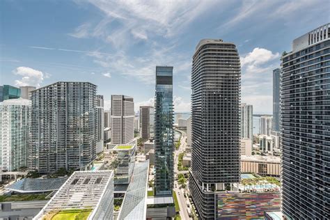 88 Sw 7th St, Miami | Rental Listings | Avail