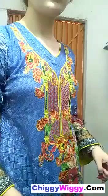Beautiful Pakistani Pashto Girl Showing Sexy Body And Her Tight Pussy For Lover Watch Indian