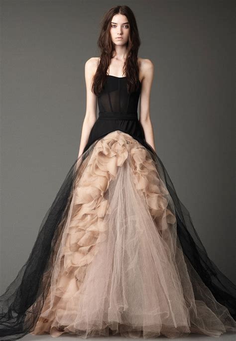 Vera Wang Wedding Dress Designer