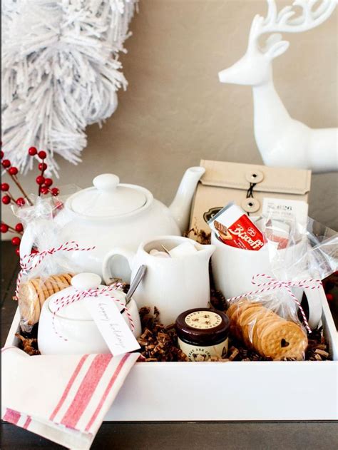 Diy Gourmet Holiday Gift Baskets Tea Lovers Gift Basket Tea Gifts