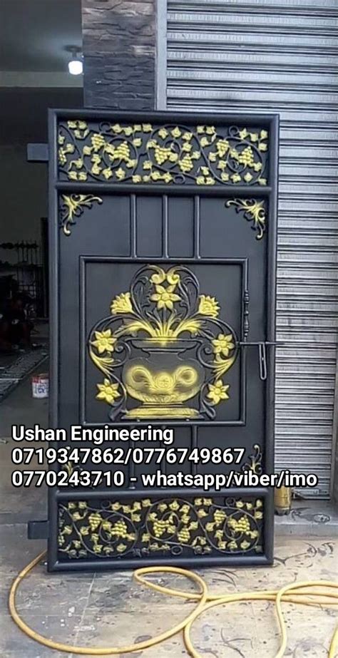 They add a lot o beauty to the piece and give it less of a harsh looking design. Pin on Gate sri lanka |Main Gate designs | Simple Gate ...