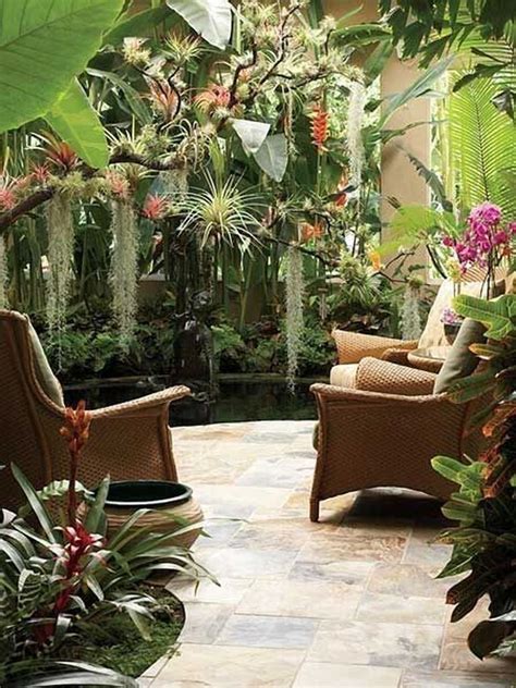 39 Amazing Tropical Outdoor Decorations For Cozy Place