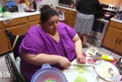 Morbidly Obese Womans Childhood Loneliness Led To 600lb Weight Gain As