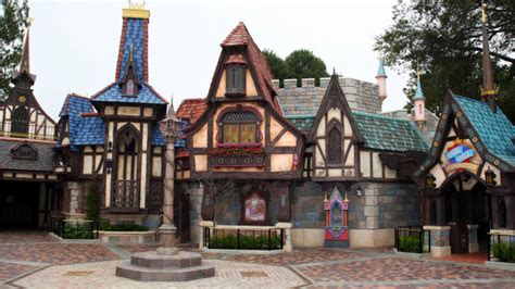 Fantasy Faire Opens At Disneyland Park Abc News
