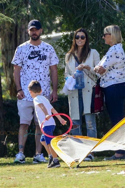 Justin Timberlake And Jessica Biel Take Their Son Silas To The Park In La Growing Your Baby
