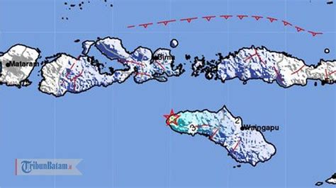Titik di permukaan bumi tepat di atas hiposenter disebut dengan episenter. INFO GEMPA HARI INI - Gempa 4.9 SR Guncang Pulau Sumba ...