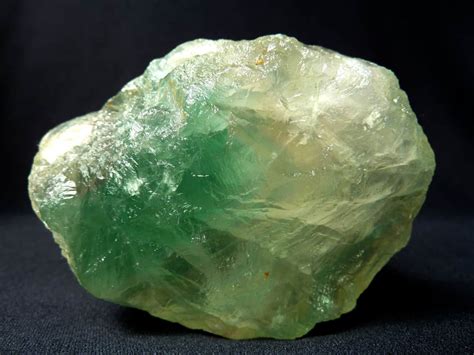 What Crystals Are Green Plus Their Unique Properties Calming Cosmos