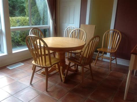 Reduced Price Solid Oak Kitchen Table And 6 Chairs Oak Bay Victoria