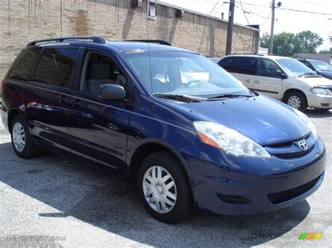 Both of those items were optional on other camrys. Blue book toyota sienna 2006