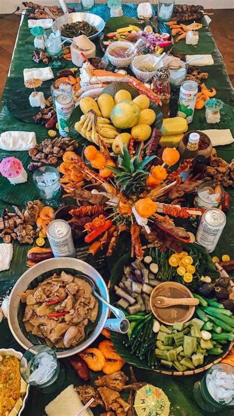 Tips On Setting Up Kamayan Theme Filipino Food Party Filipino Dishes