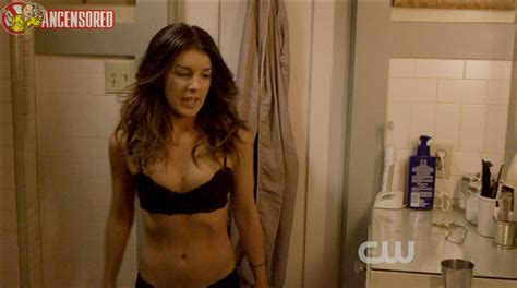 Nackte Shenae Grimes In 90210