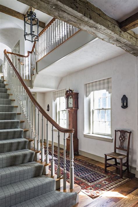 Traditional Stairway With Curved Railing Hallway Staircase Vignette