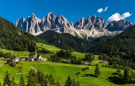 Santa Maddalena Val Di Funes Alto Adige Dolomites Italya