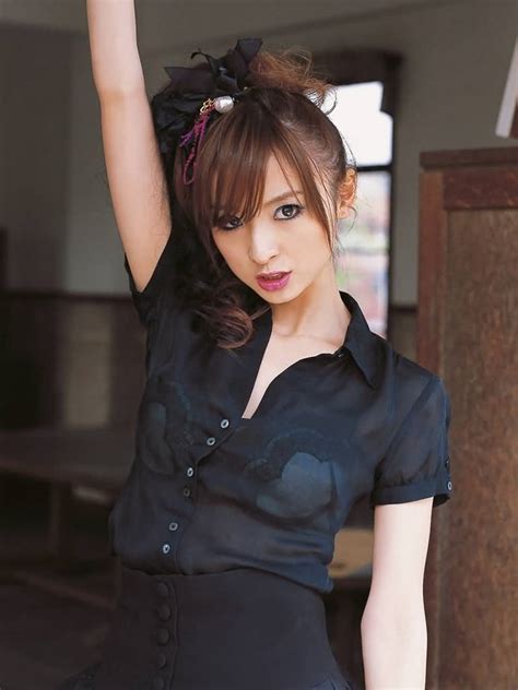 Mariko Shinoda Wants To Be An Action Actress Ixa Ready Fist On